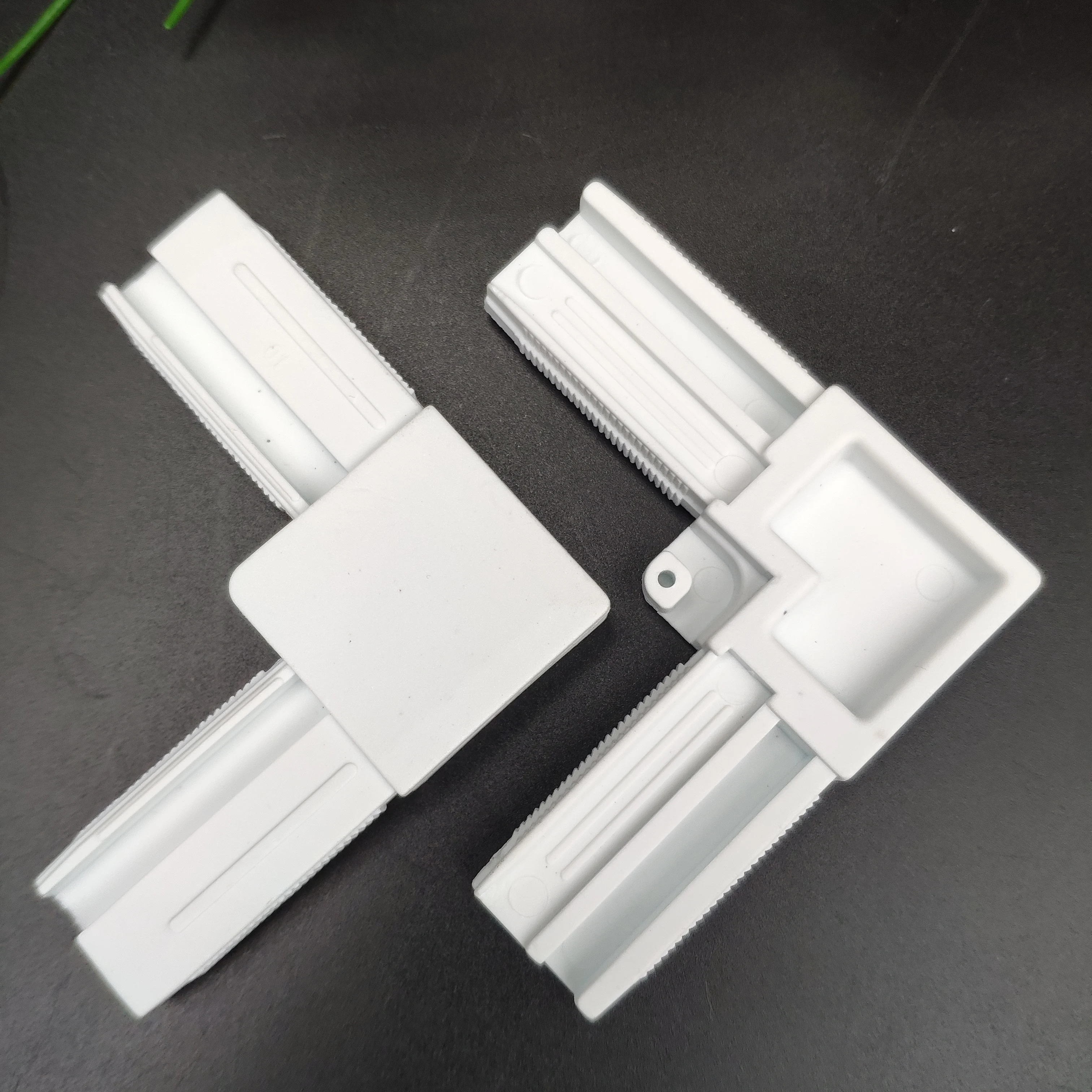 Aluminium Profile Corner Joint Made Plastic Injection Molding Plastic