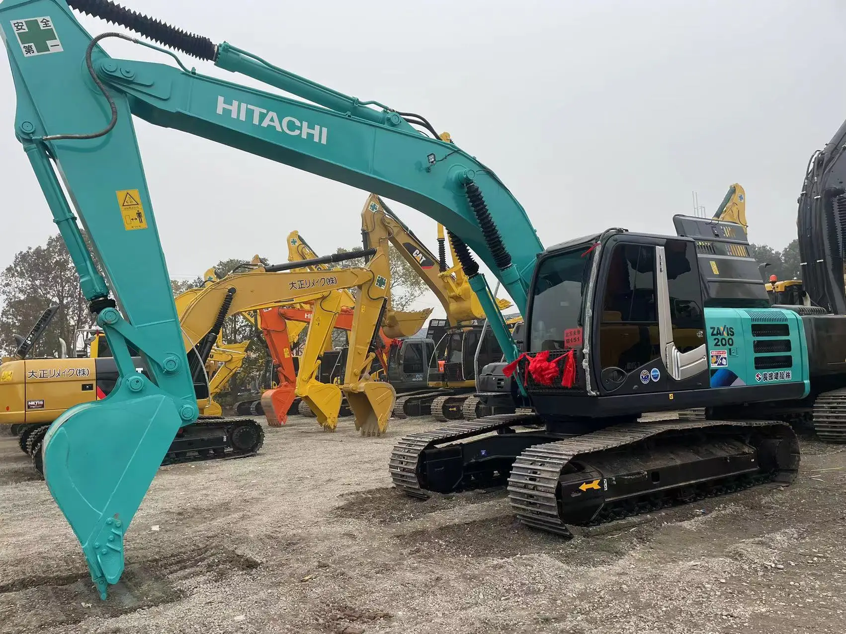 For Sale Crawler Hydraulic Excavator Low Working Hours Original Hitachi ...