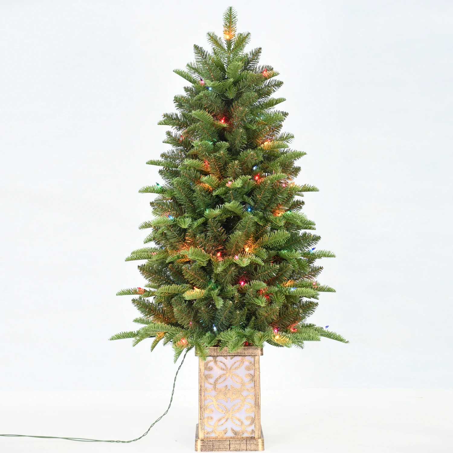 Yiwu Merry Tree 3ft Indoor Christmas Tree Top Customizable Size with Warm White LED Lights for Indoor Decoration supplier