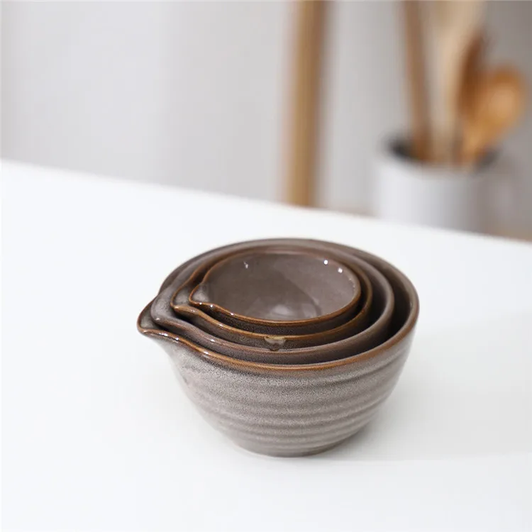 Novel kitchenware custom logo cheap unique antique 4 piece ceramic measuring bowls set with spout.jpg