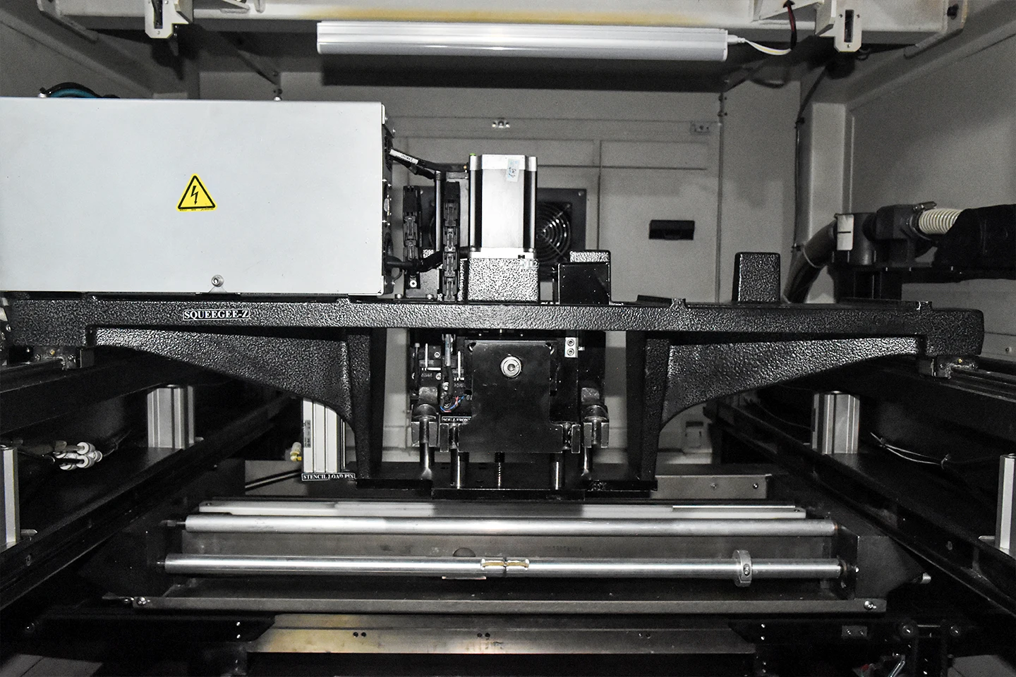 Yamaha Ycp10 Automatic Solder Paste Printer Machine For Smt Pick And