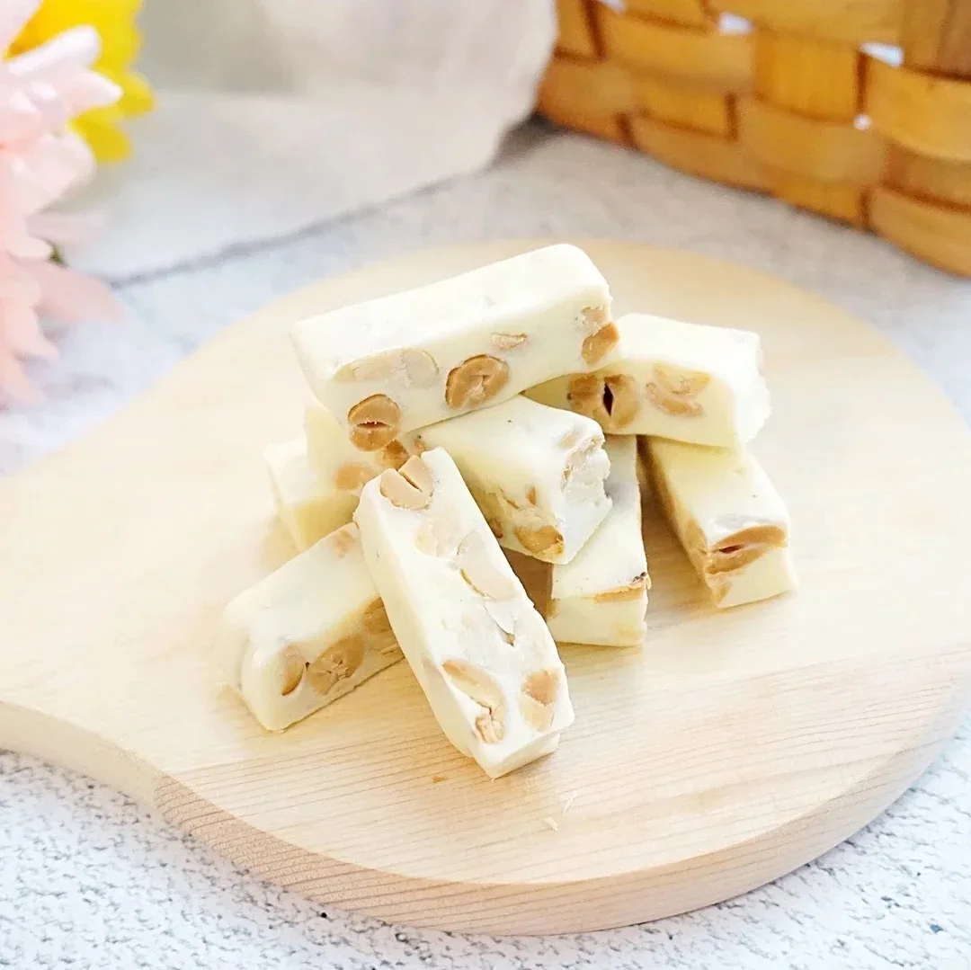 White Milk Flavored Nougat Candy With Peanut Office Snacks Buy Nougat Candy Product On Alibaba Com