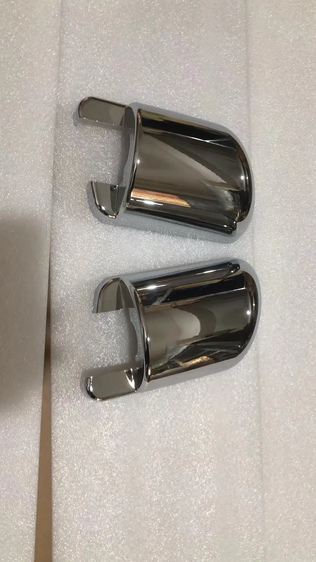 Japanese Truck ISUZ 700P Chrome Mirror Arm Bracket Cover supplier
