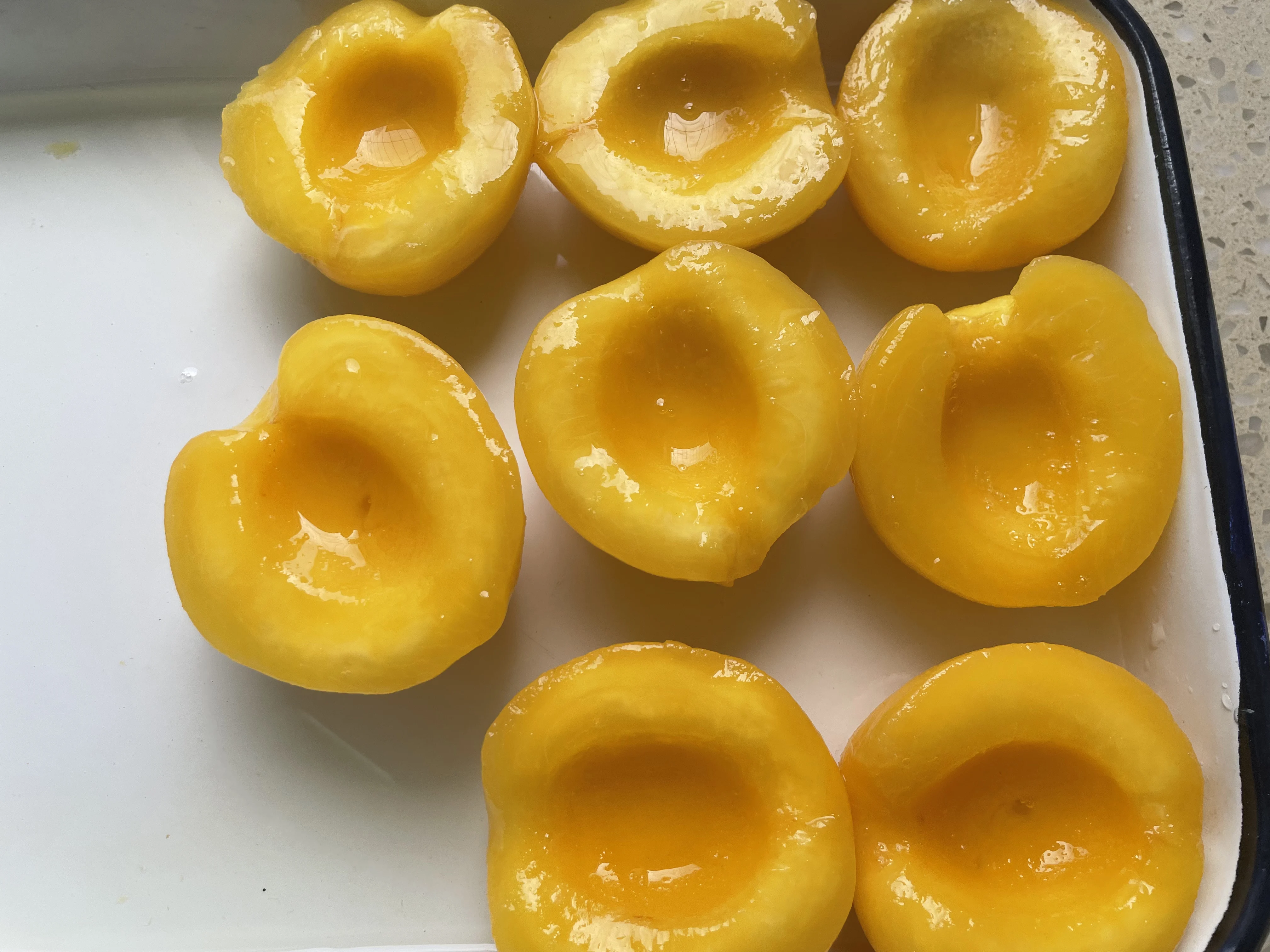 Top Quality Sweet Healthy Fruit With OEM Brand Canned Yellow Peach Halves/Slices Canned Fruit