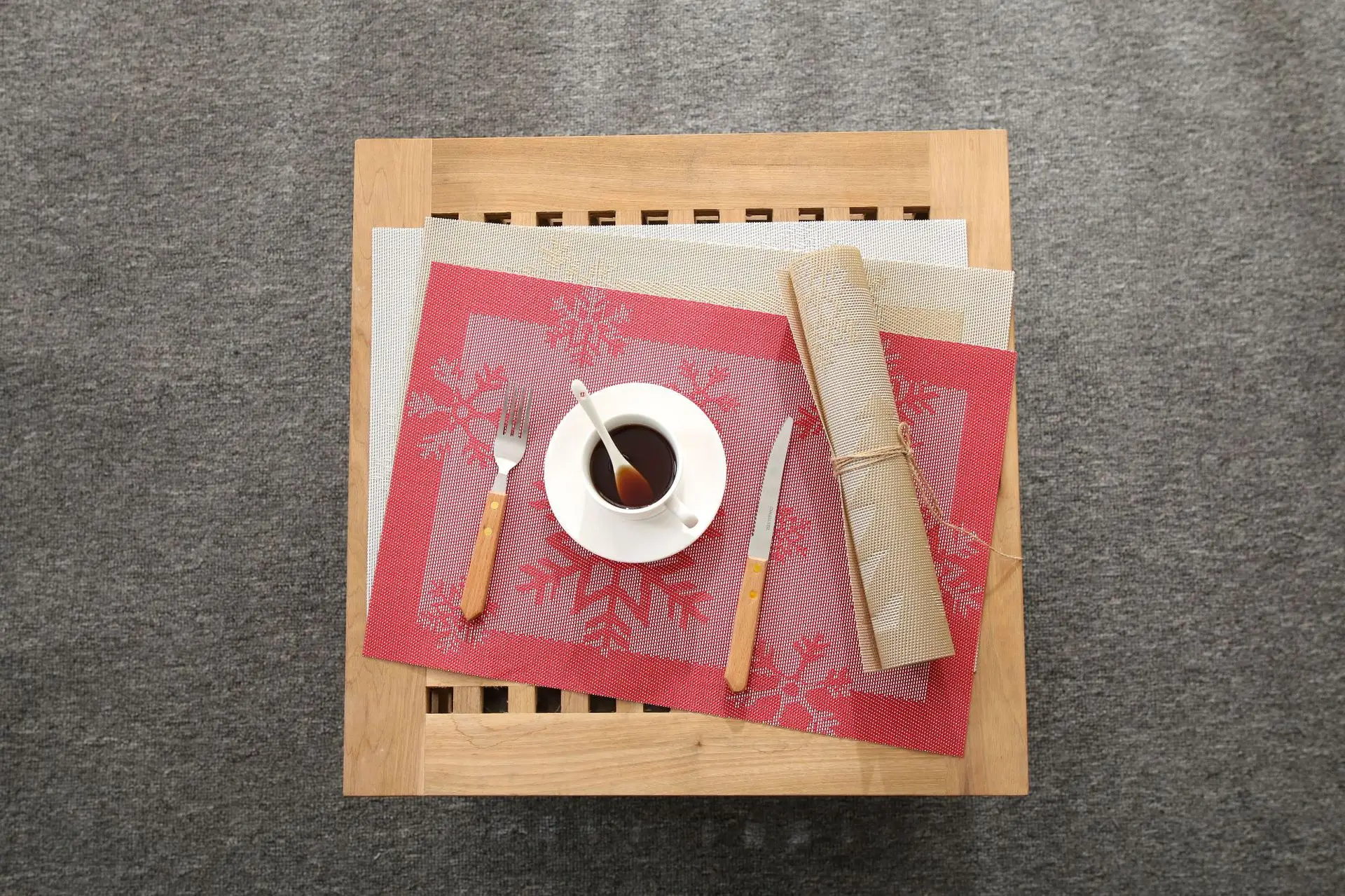 Square Heat-insulating Table Mat, Creative Snowflake Christmas Tamer ...