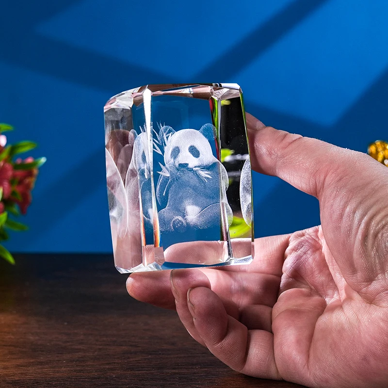 K9 Crystal Gifts 3d Laser Engraved Crystal Glass Cube Panda with LED light base supplier