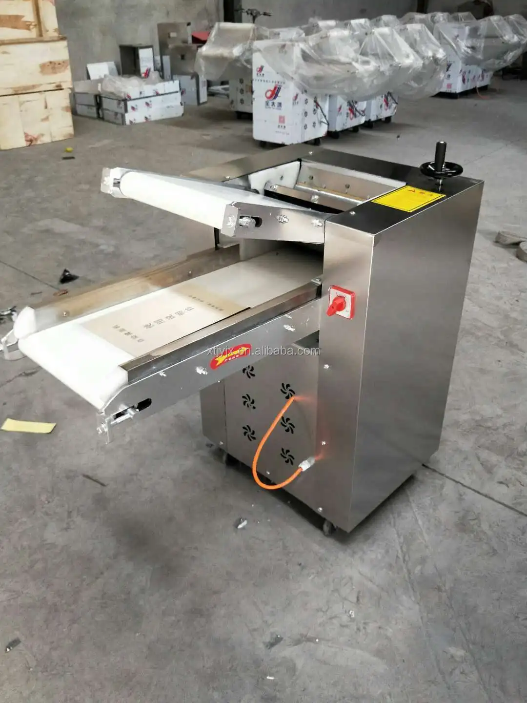 Electric Dough Rolling Machine/dough Sheeter /dough Flattener Machine