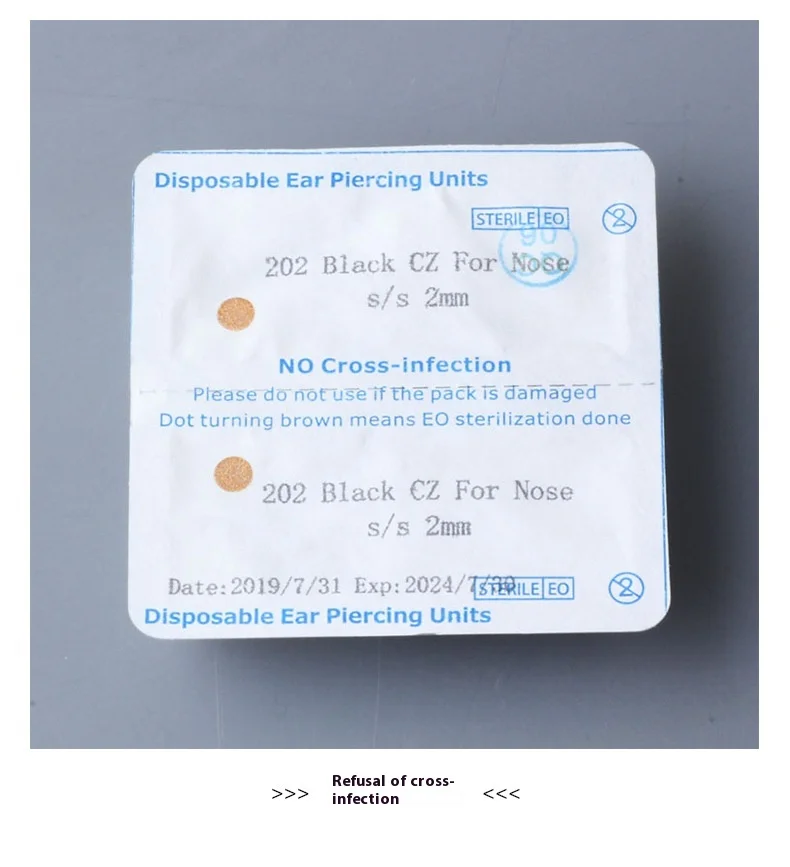 批发一次性不锈钢鼻环打孔枪美容个人护理饰品工具，用于鼻子穿刺塑料