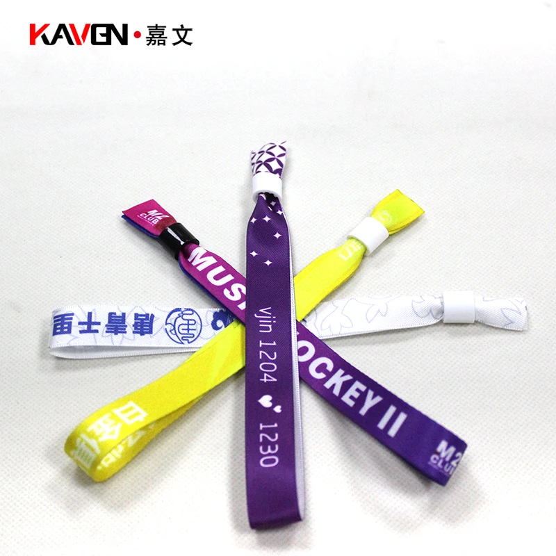 18 polyester wristband.jpg