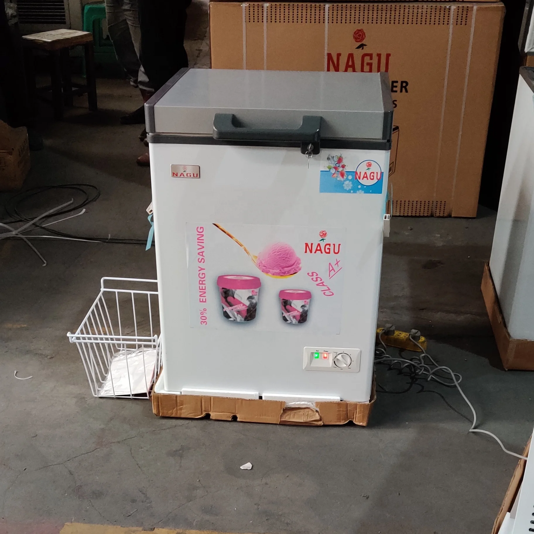 
Good Quality Top Open Door Chest Freezer /Deep Freezer BD-108L 