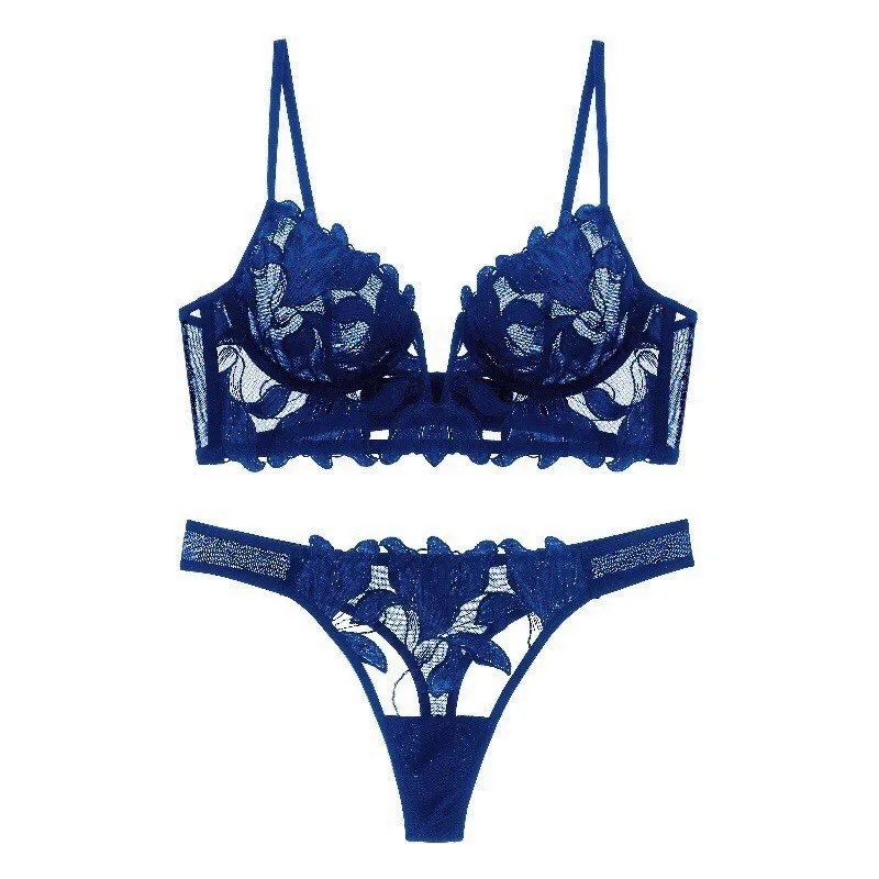 Ultra-Thin Large Chest Women's Bra Set Adjustable Deep V Sexy Embroidered Lace Underwear Includes Bikini Panties-European