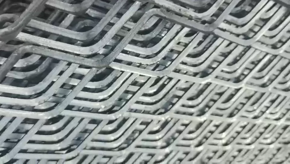 Top Sales 9 Gauge Thickness Stainless Steel Expanded Metal Mesh With 15