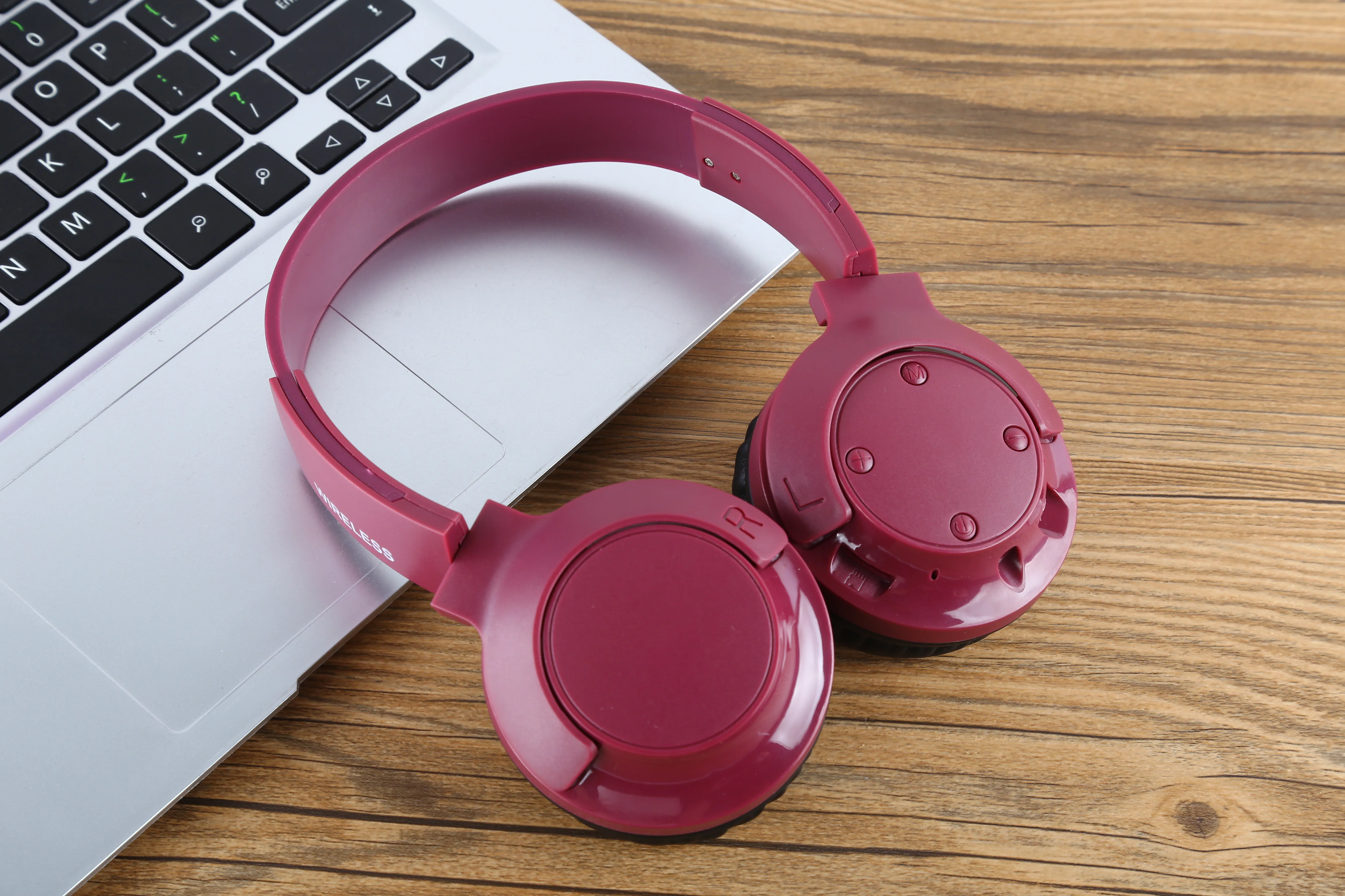 bsci 审计报告蓝色牙齿无线 mp3 运动耳机与 fm 收音机 bt 耳机 iso