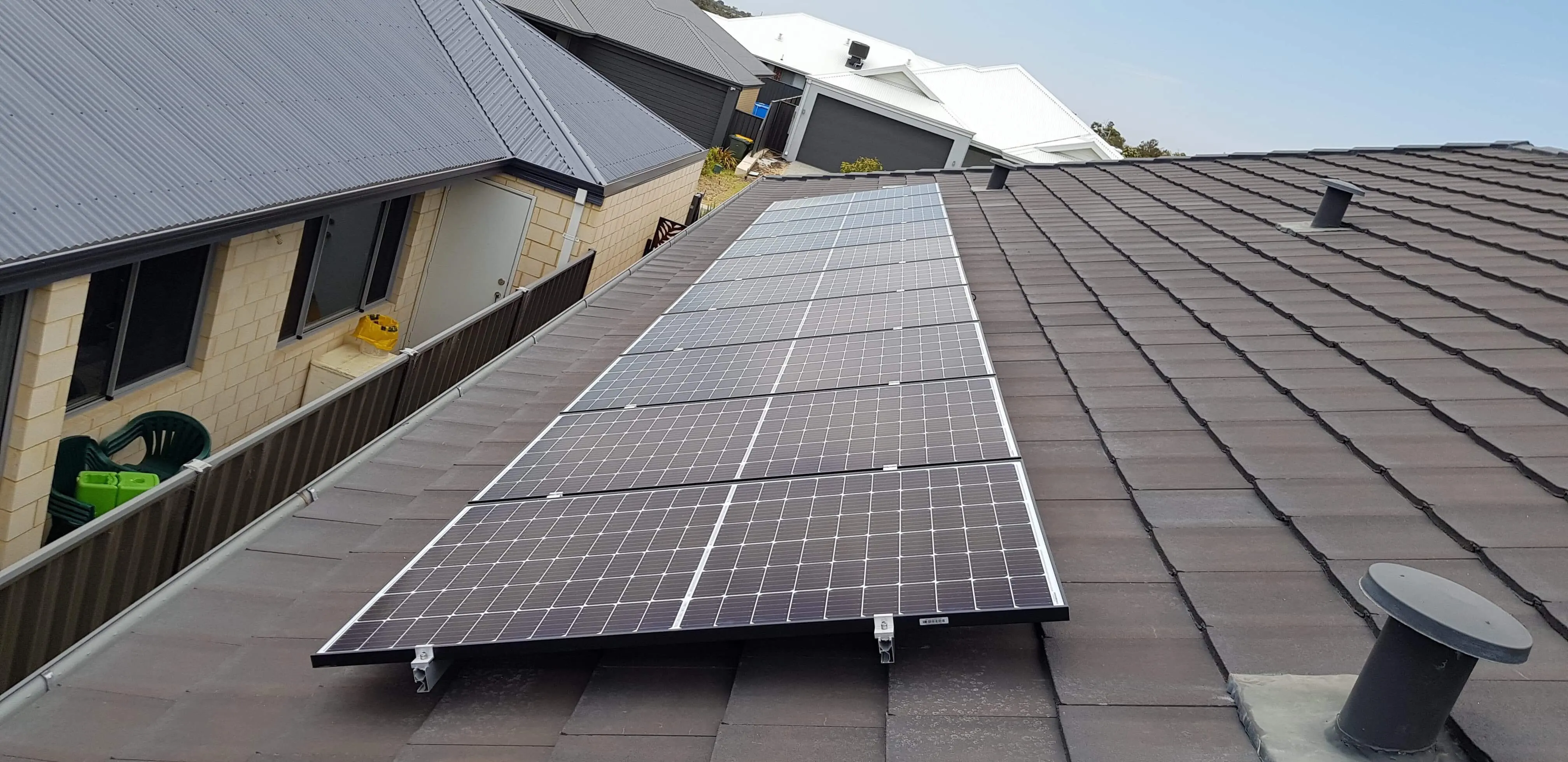 sunpal太阳能光伏安装导轨结构体系瓦屋顶安装