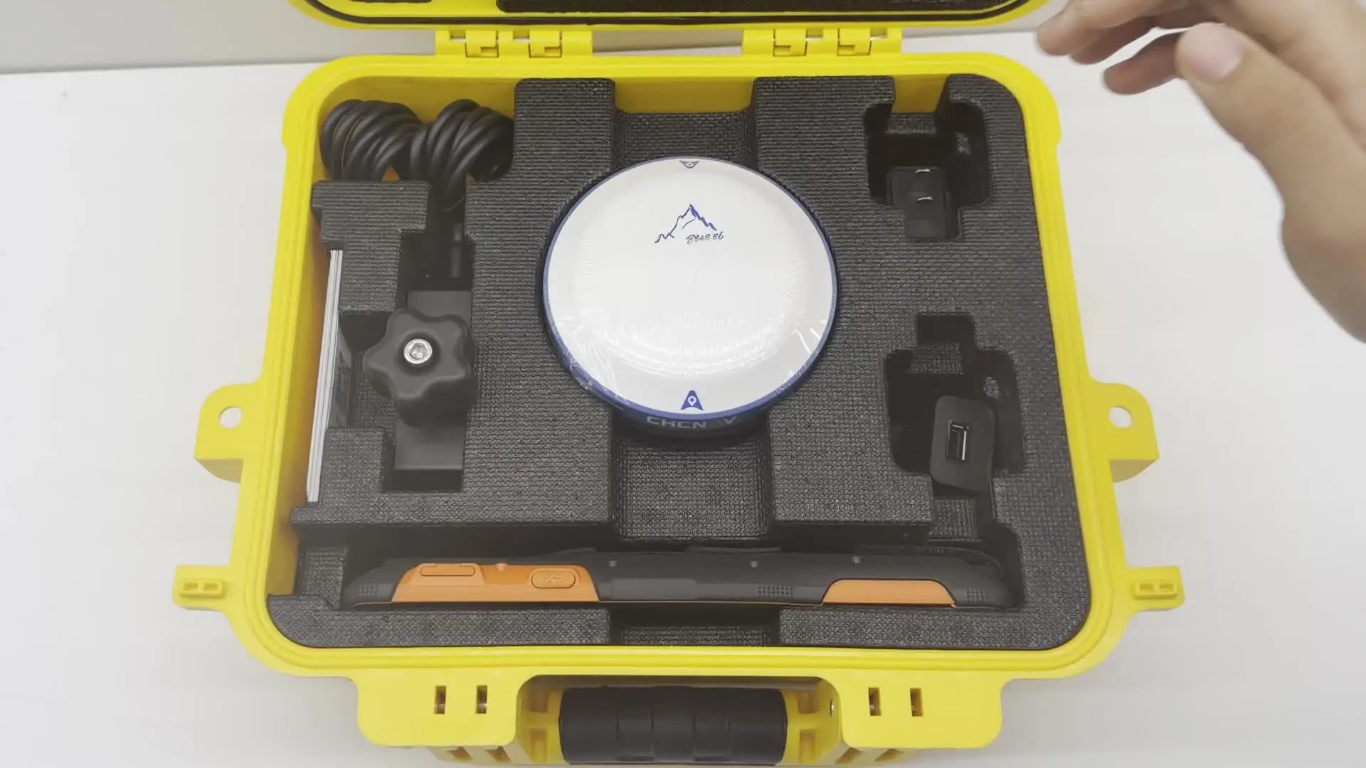 2024 CHC CHCNAV I76/X13 GNSS Receiver for RTK Land Surveying