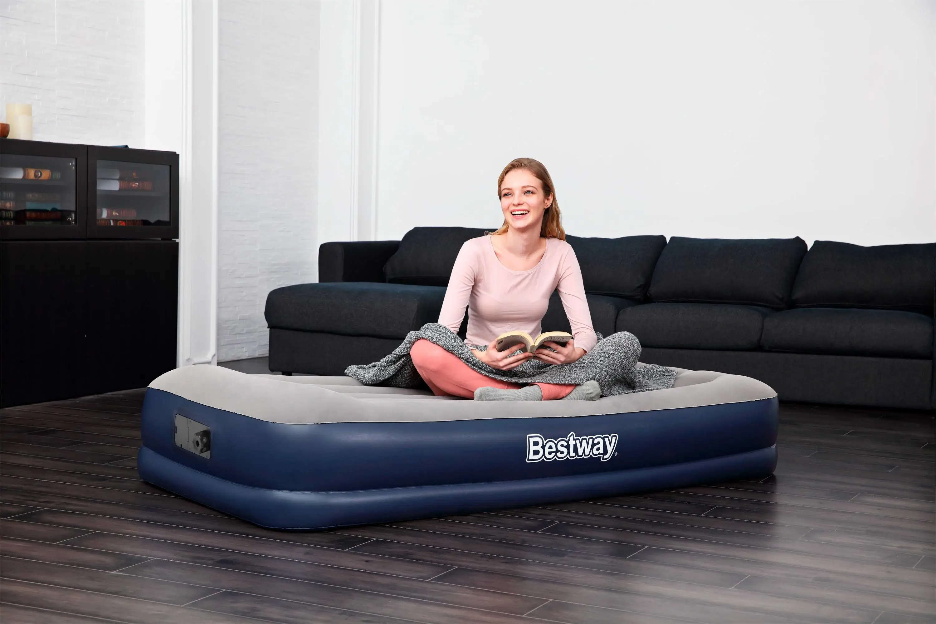 Надувной матрас (кровать) Bestway 203х152х36 см, TRITECH Airbed, арт. 67699