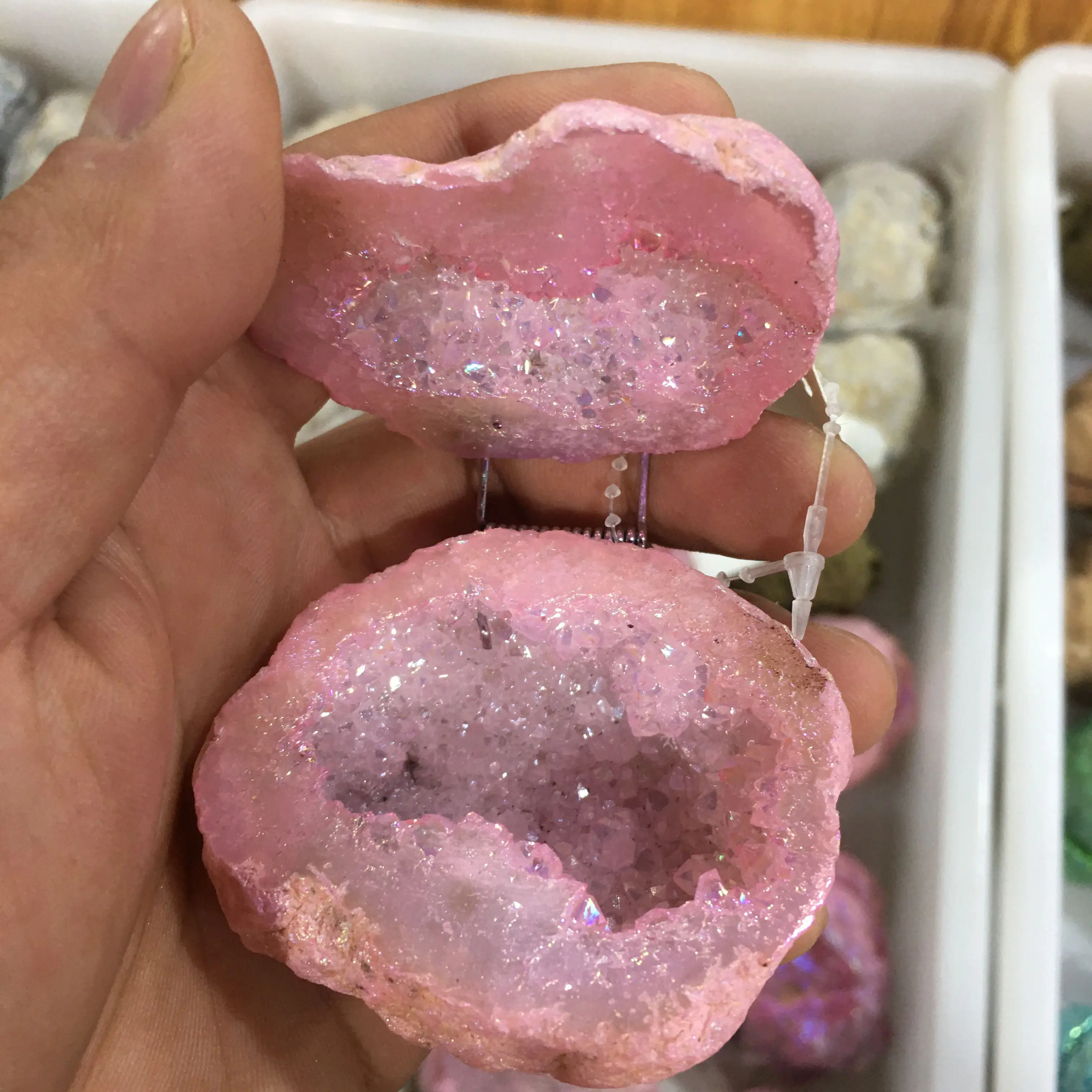 新产品玛瑙geode angle aura石英水晶geode