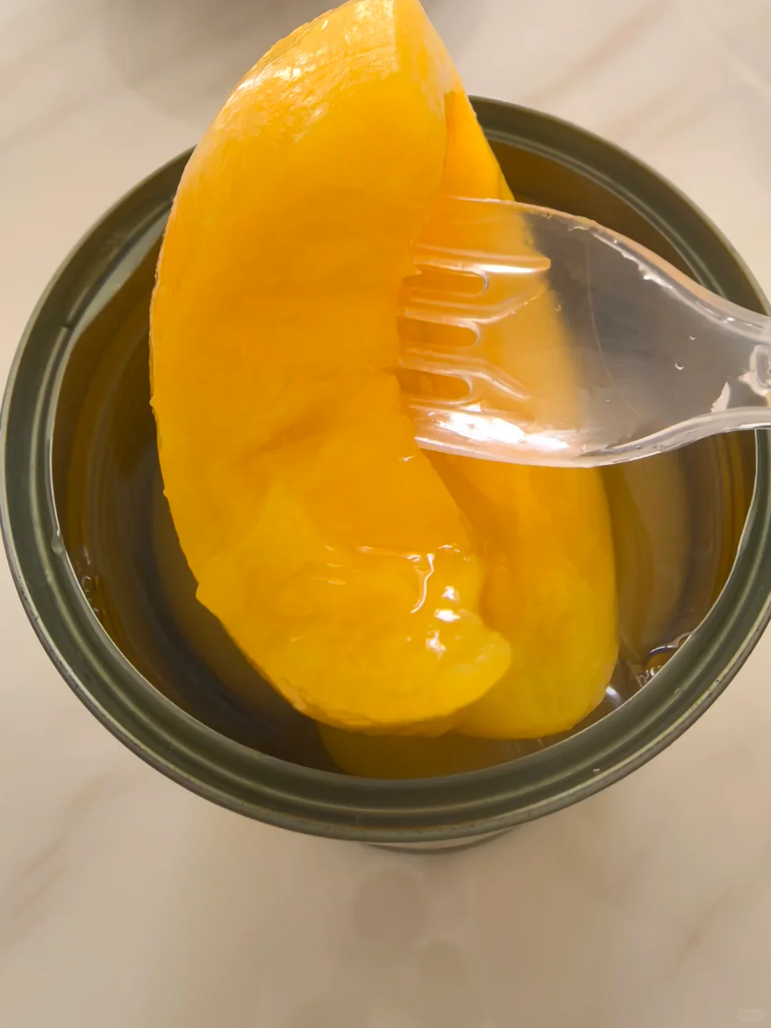 Top Quality Sweet Healthy Fruit With OEM Brand Canned Yellow Peach Halves/Slices Canned Fruit