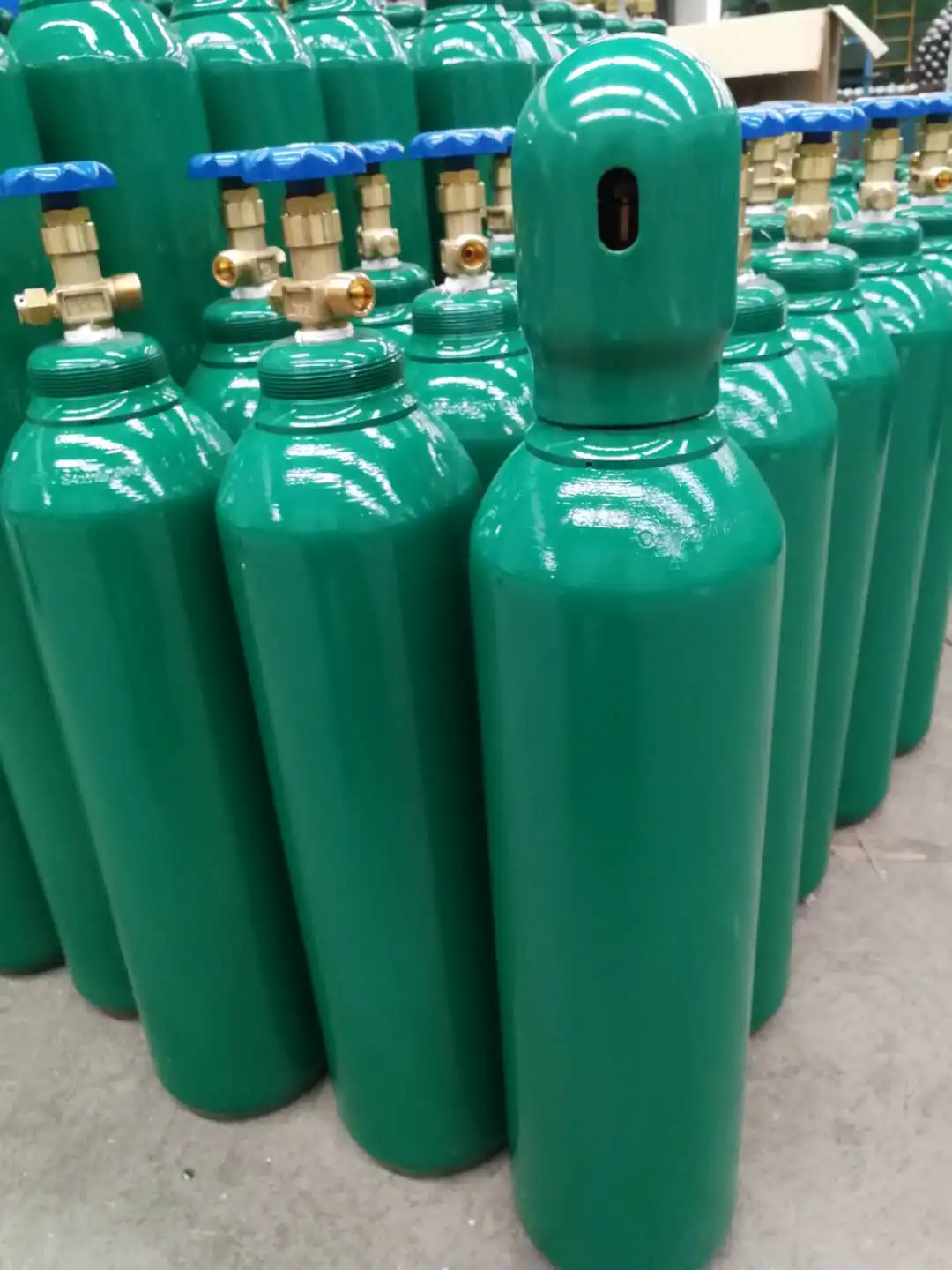 Oxigen Cylinder Medical Oxygen Oxygen Cylinder 40 L Oxygencylinder Buy Oxygencylinder,Oxygen