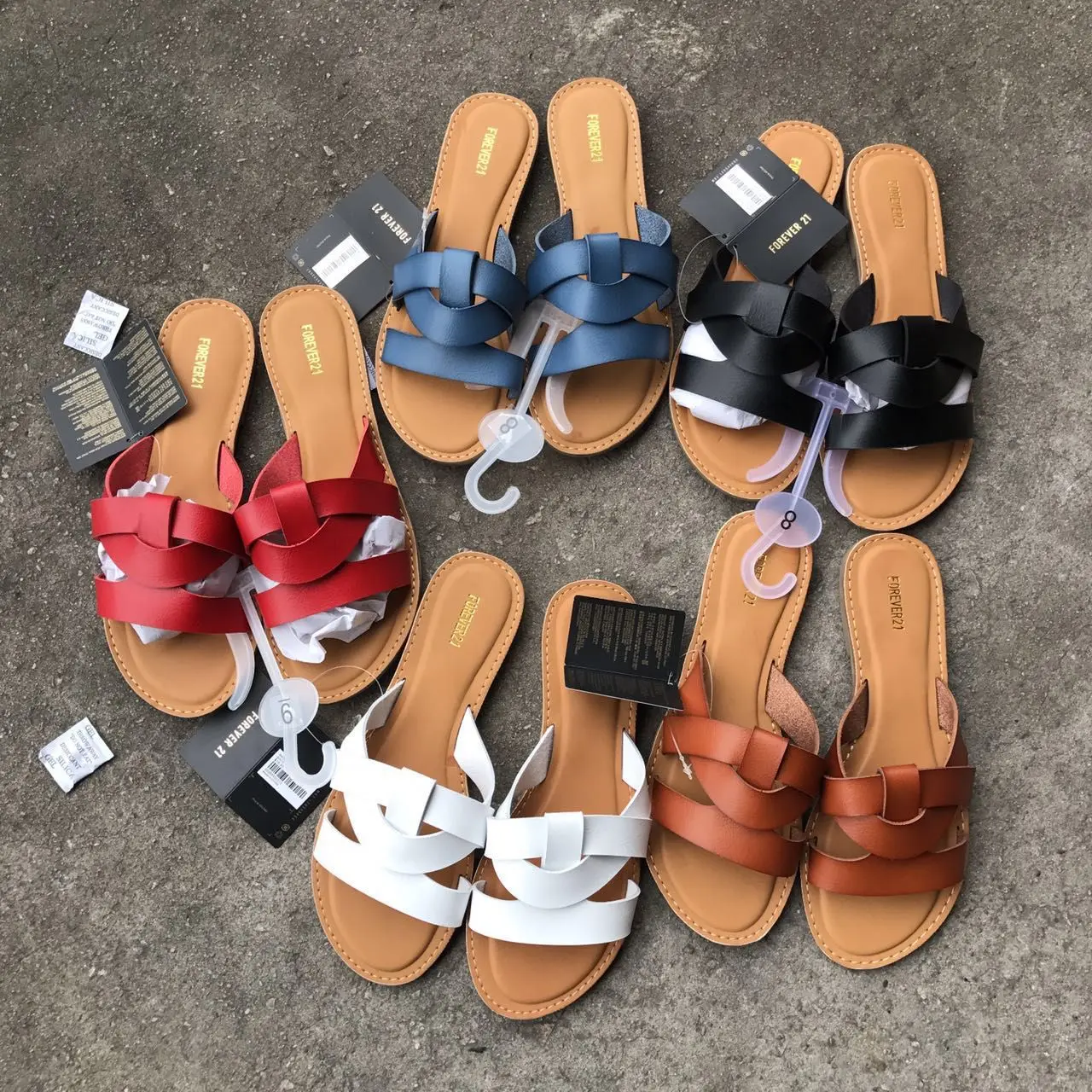 2023 New Summer Women Sandals Fashion Brand Foreign Trade New Large Sandals  External Wearing Sandals Slippers Flat Bottom Fashion Versat - China New  Pattern and Summer price