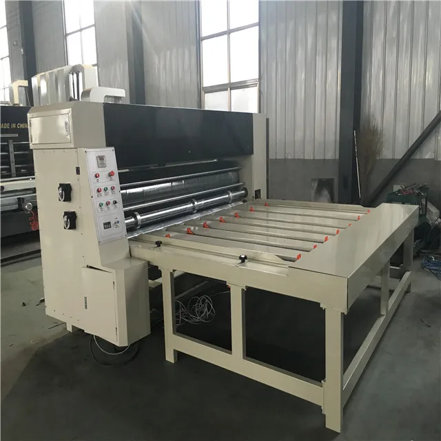 Roller Die Cutting Machine Making Foldable Corrugated Cardboard Box For