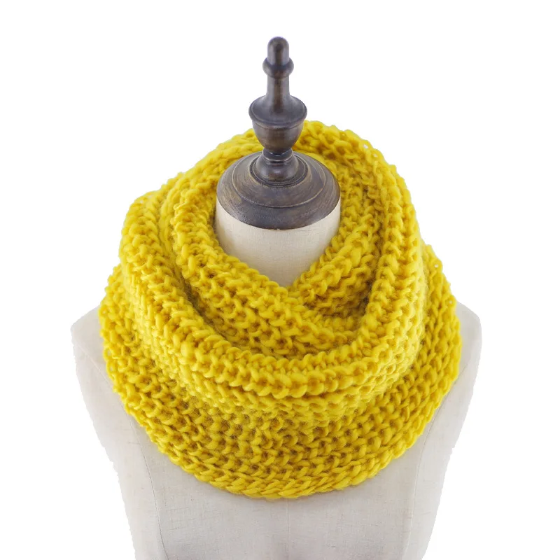 yellow knit scarf.jpg