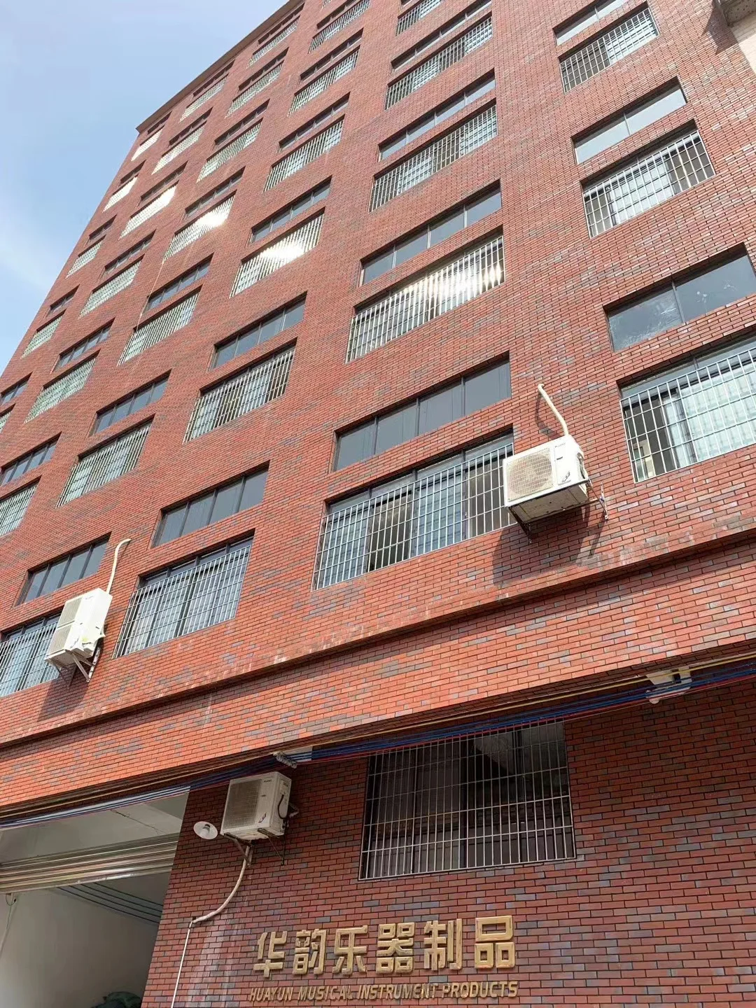 Adjustable Height Black Microphone Stand Floor Tripod Microphone Stand