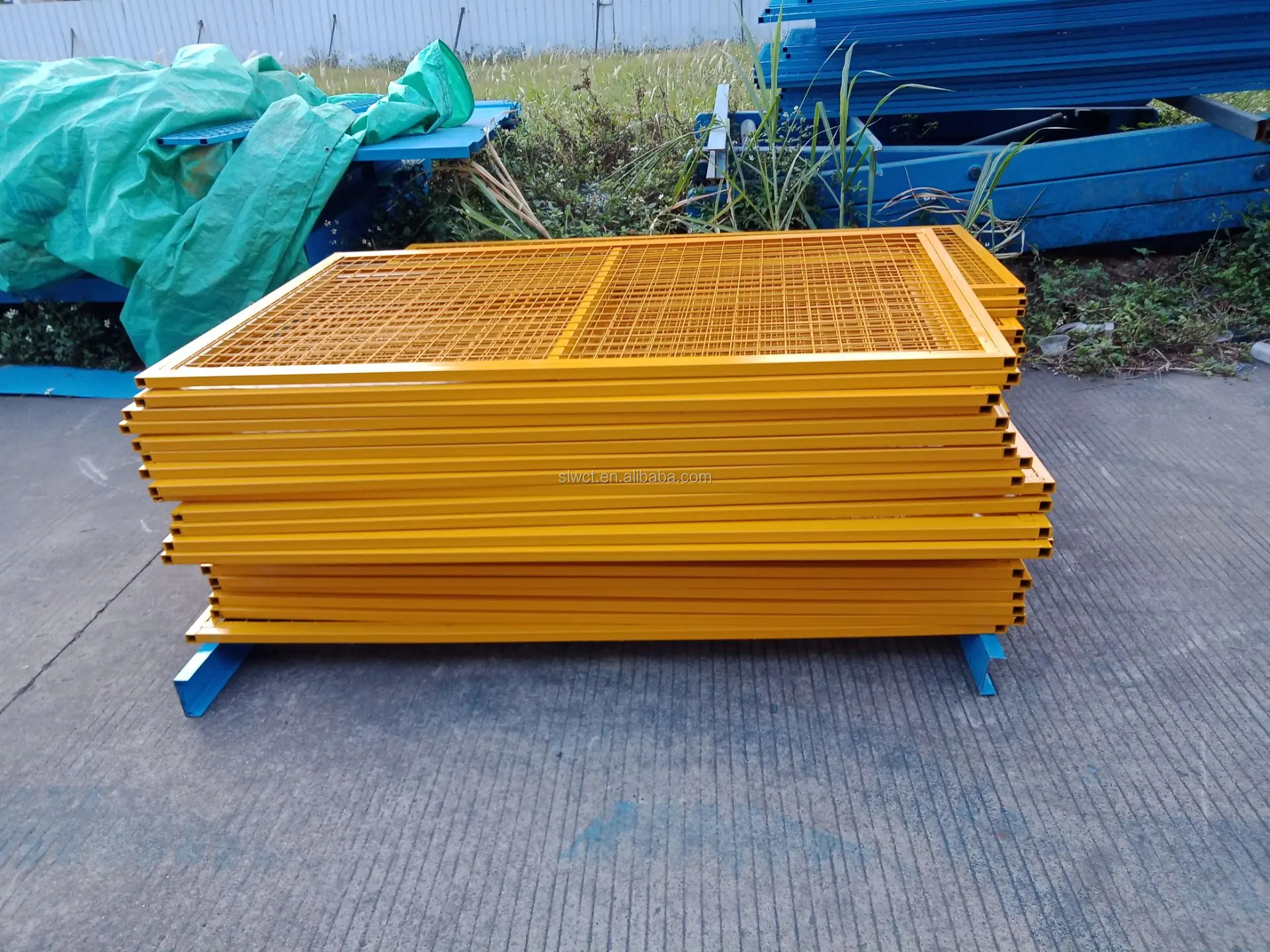 Металлическая платформа. Уравнительная платформа дорхан. 13-2114 платформа бортовая. 13-9751-01 платформа фитинговая. 13-6895 платформа мту.