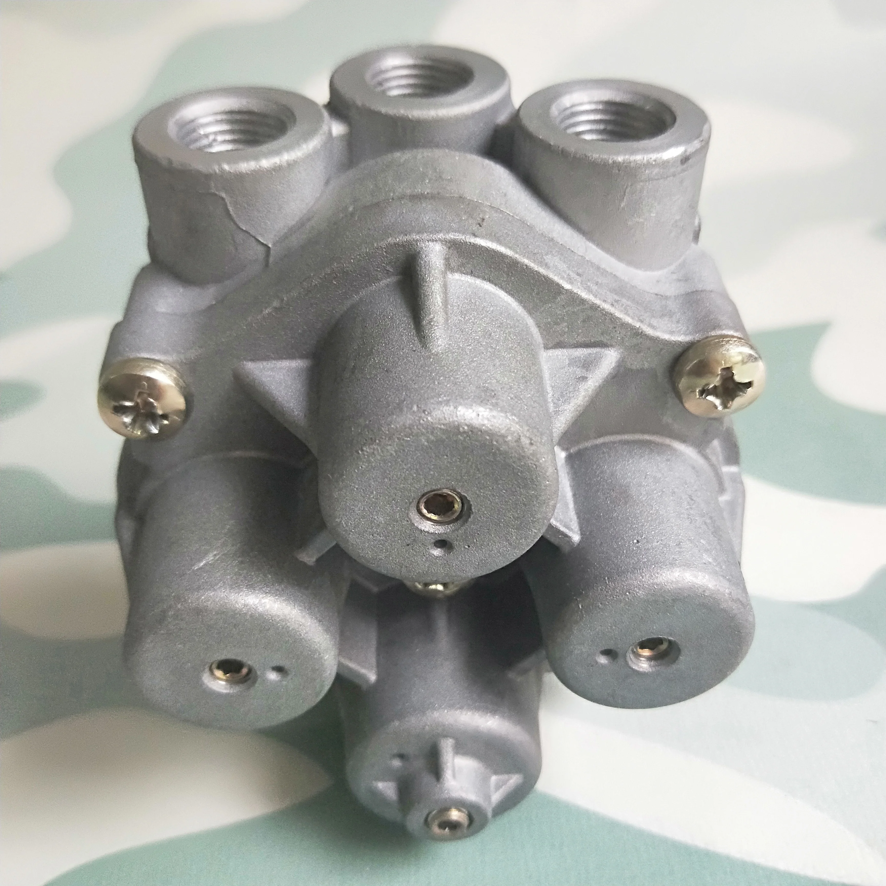 Dongfeng Tianjin 4-Way Protection Valve EQ1120GA 3515W-010