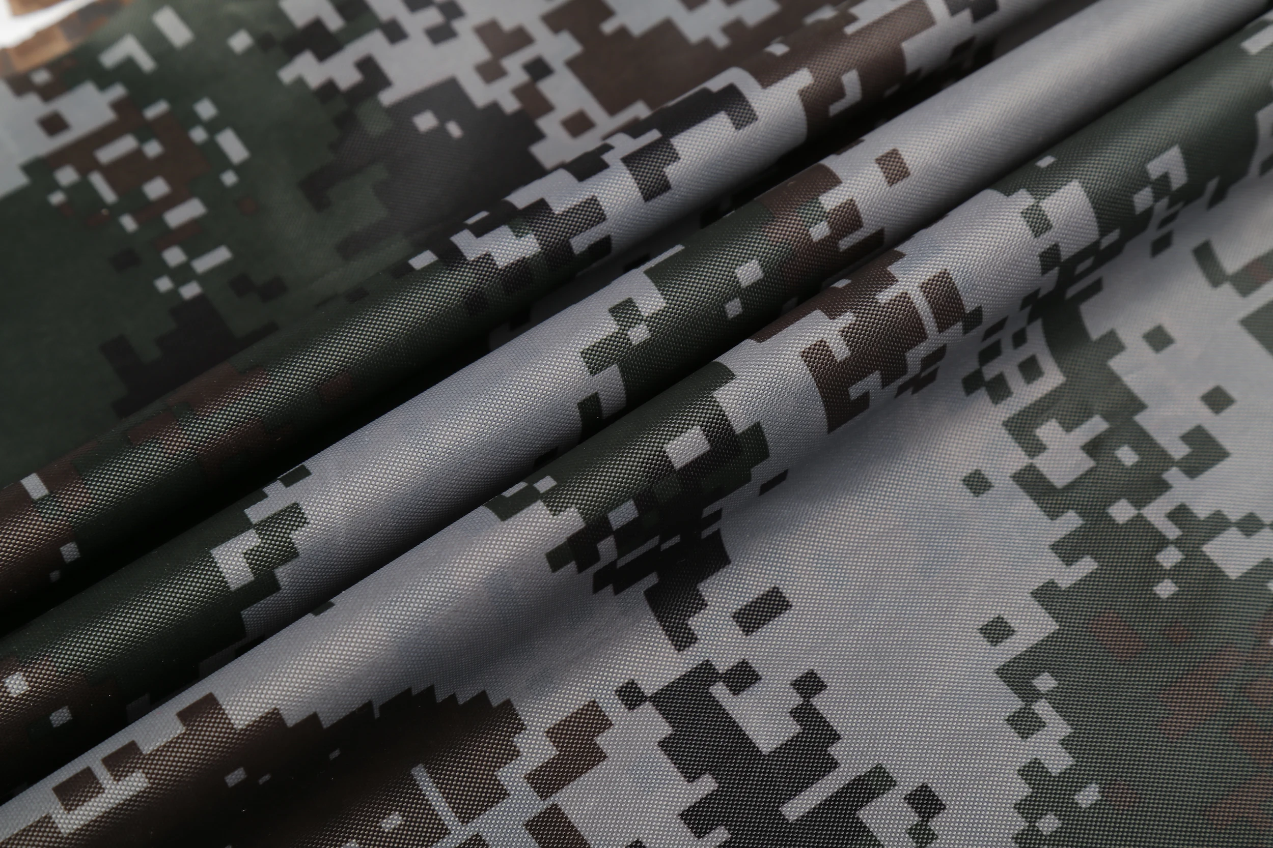 400d 长丝迷彩印花牛津布户外帐篷袋面料防水防刮织物