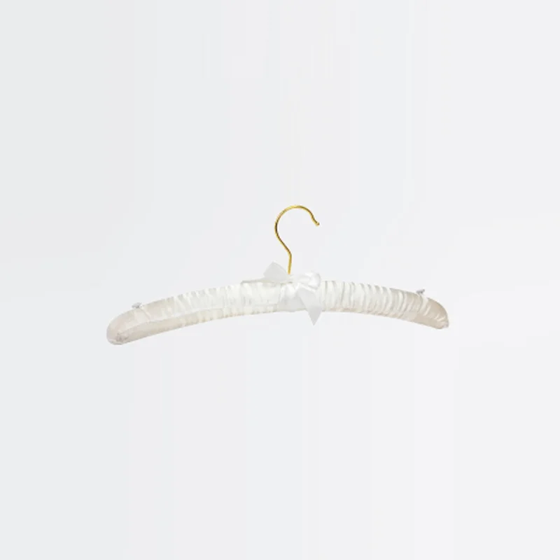 10 satin hanger.png