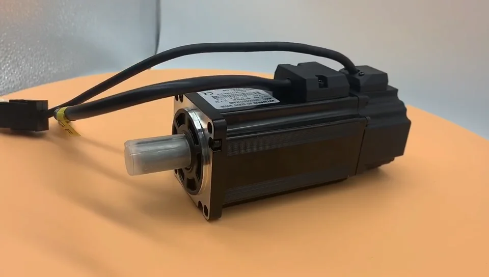 small servomotor 220v 400w three phase cnc machi