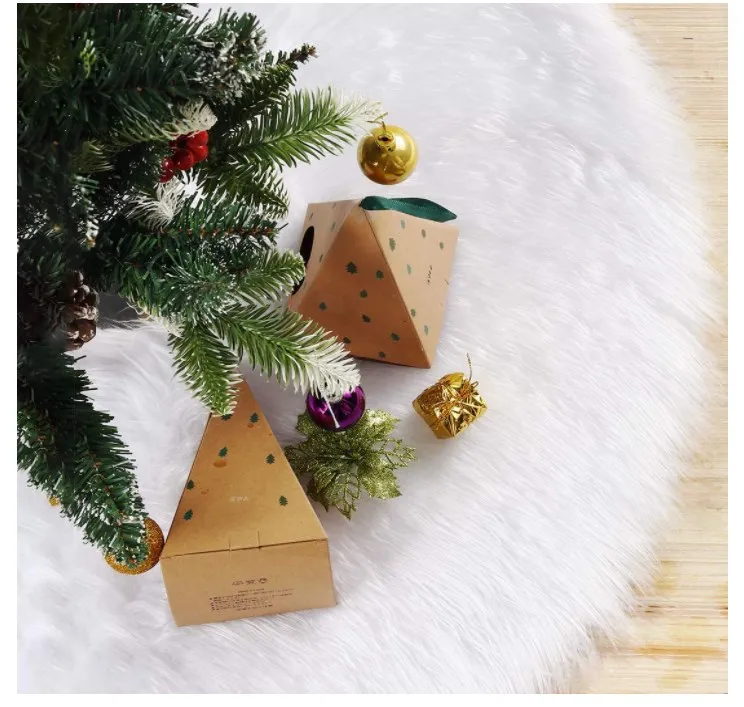 Christmas Tree Skirt Snowy White Plush Velvet Faux Fur Tree Skirt For