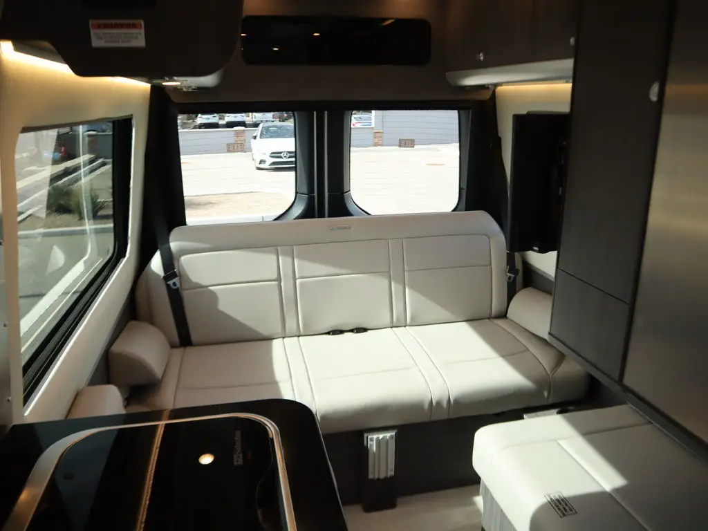 2023 Class B RV Luxury MOTORHOME Used for Camping Dubai Origin ...