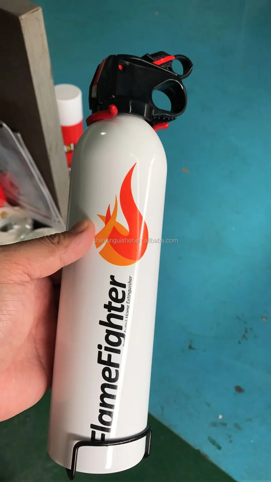 Australian Car Mounted Fire Extinguisher 500ml Flamefighter