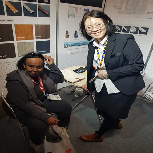 customer visiting 3
