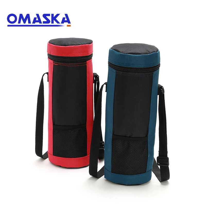
Cylindrical portable wine bag insulated 