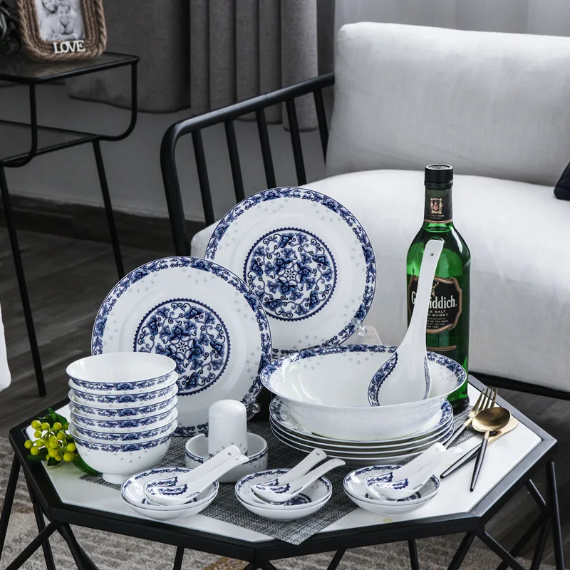 Service de Table Porcelaine Chine Arts de la table Costume os style  européen Creative Coupes de combinaison de luxe Vaisselle et assiettes Sets  (Color : 58PCS) : : Cuisine et Maison