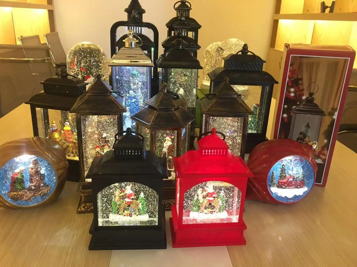 Glitter Globe Lights Battery Operated Lighted Lantern Spinning Water