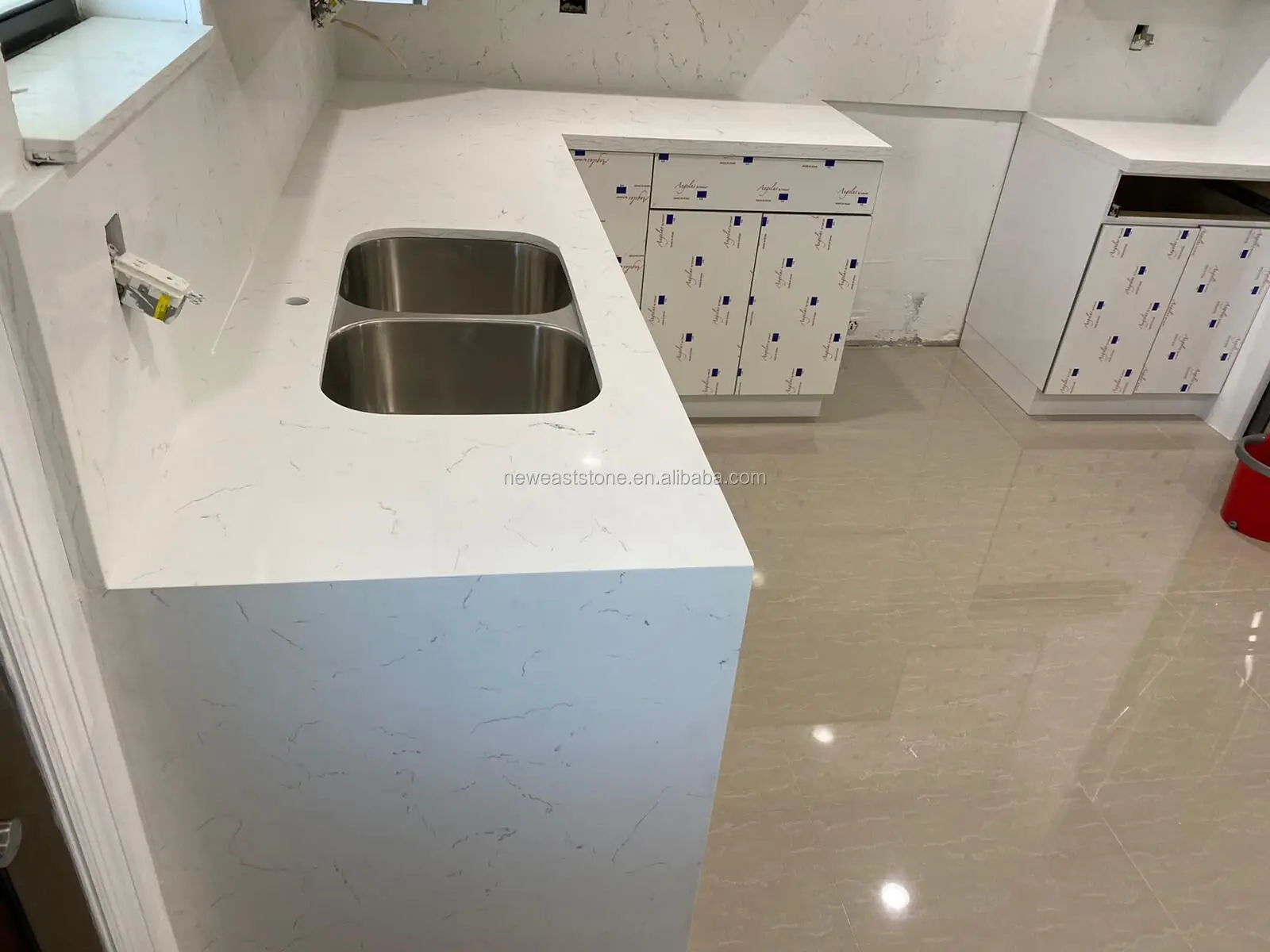 Malaysia Factory Premium Customized Sizes Artificial Carrara Marmi