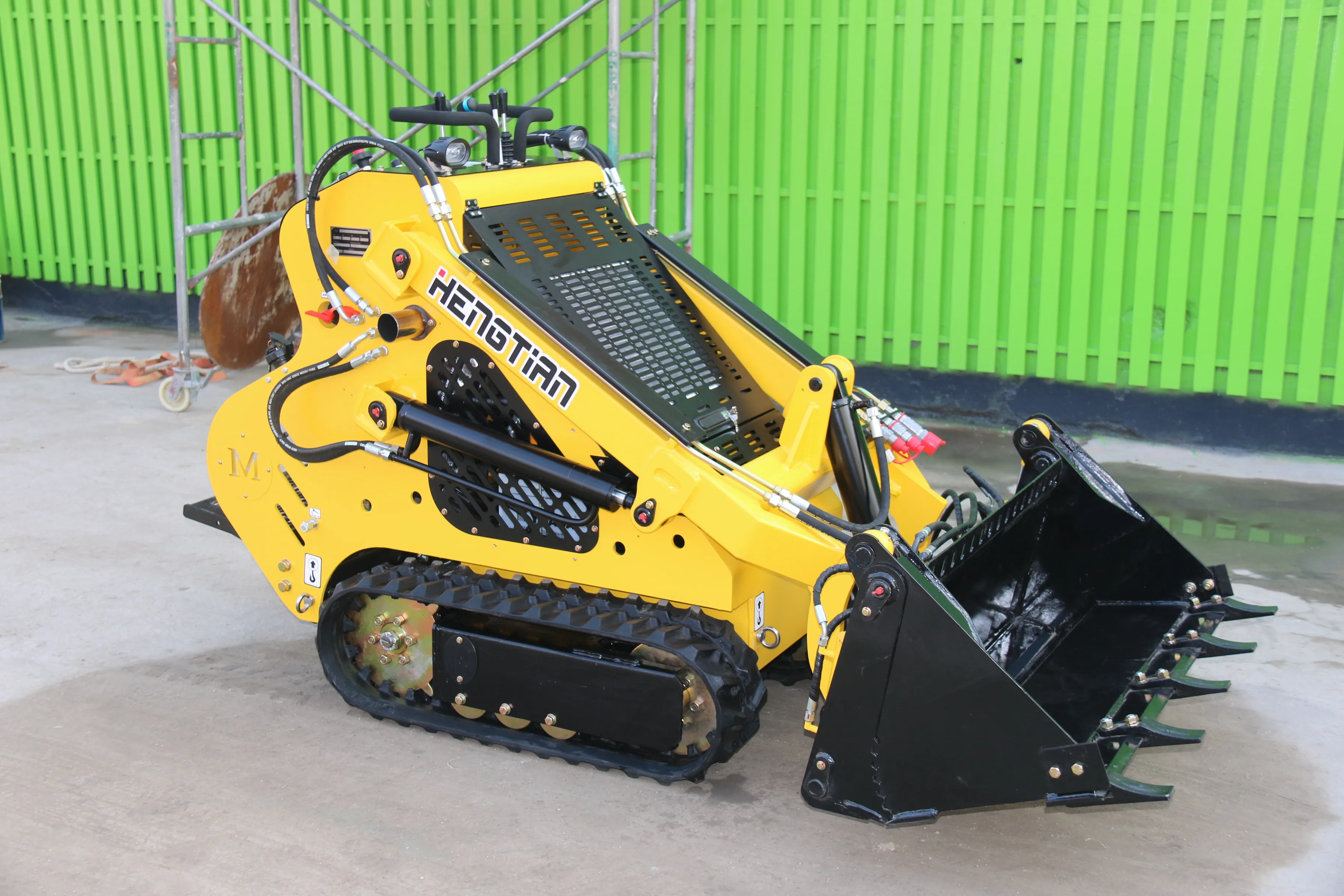 830mm Wide Excavator Digger Machine Epa Engine Track Mini Skid Steer