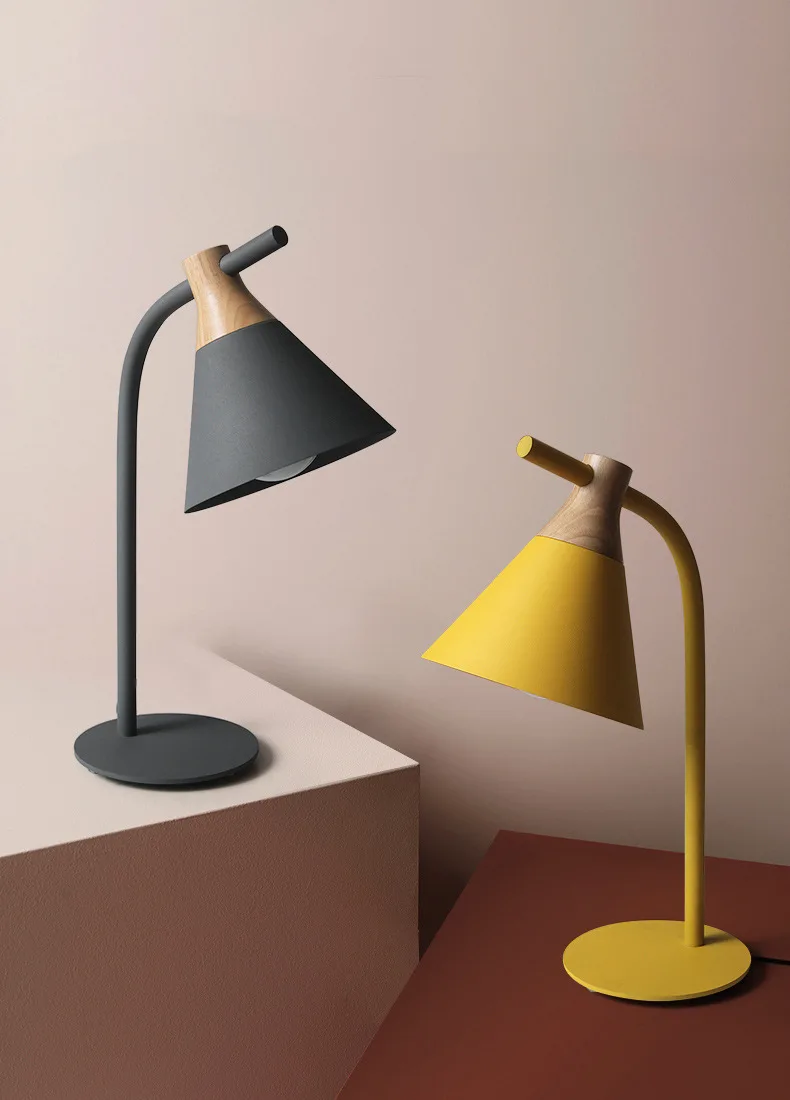 Elegent Table Lighting for Home Study Desk Decor LED Light Colorful Bedroom Furniture LED Night Lamp