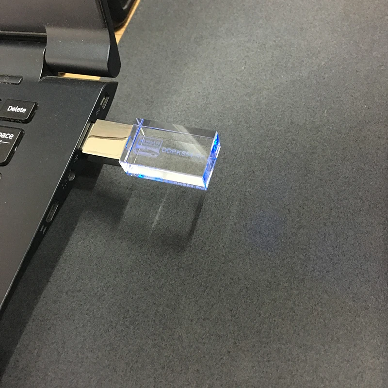  Crystal USB Stick (2).jpg