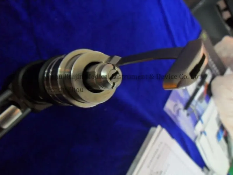sternum saw 2.jpg