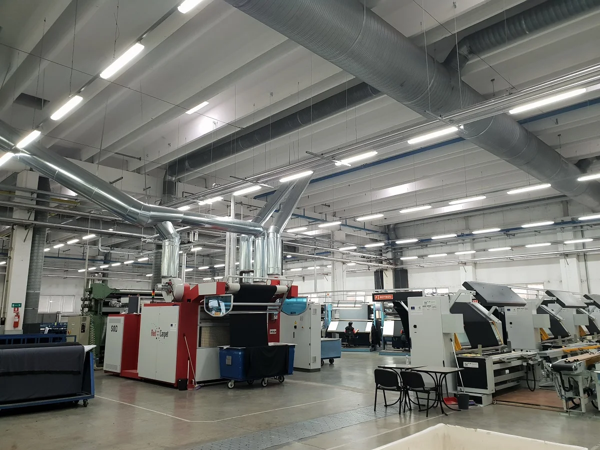 Line highbay case.jpg