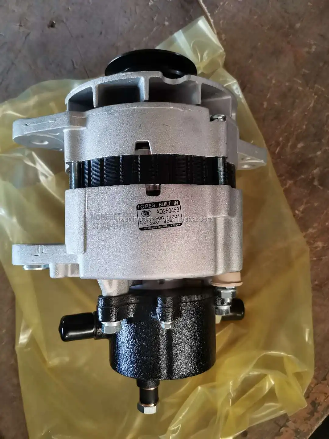 Oem 3730041701 For Hyundai Hd65 Alternator Buy Car Alternator