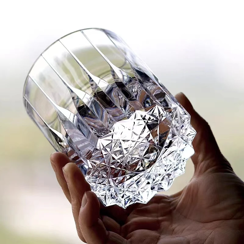 produit 2023 nouveau design tasses à whisky en cristal de luxe colorées cadeau de retour pour mariage et baby shower-34