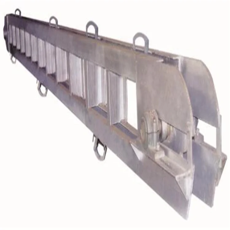Cow carcass splitting band saw for cattle slaughter