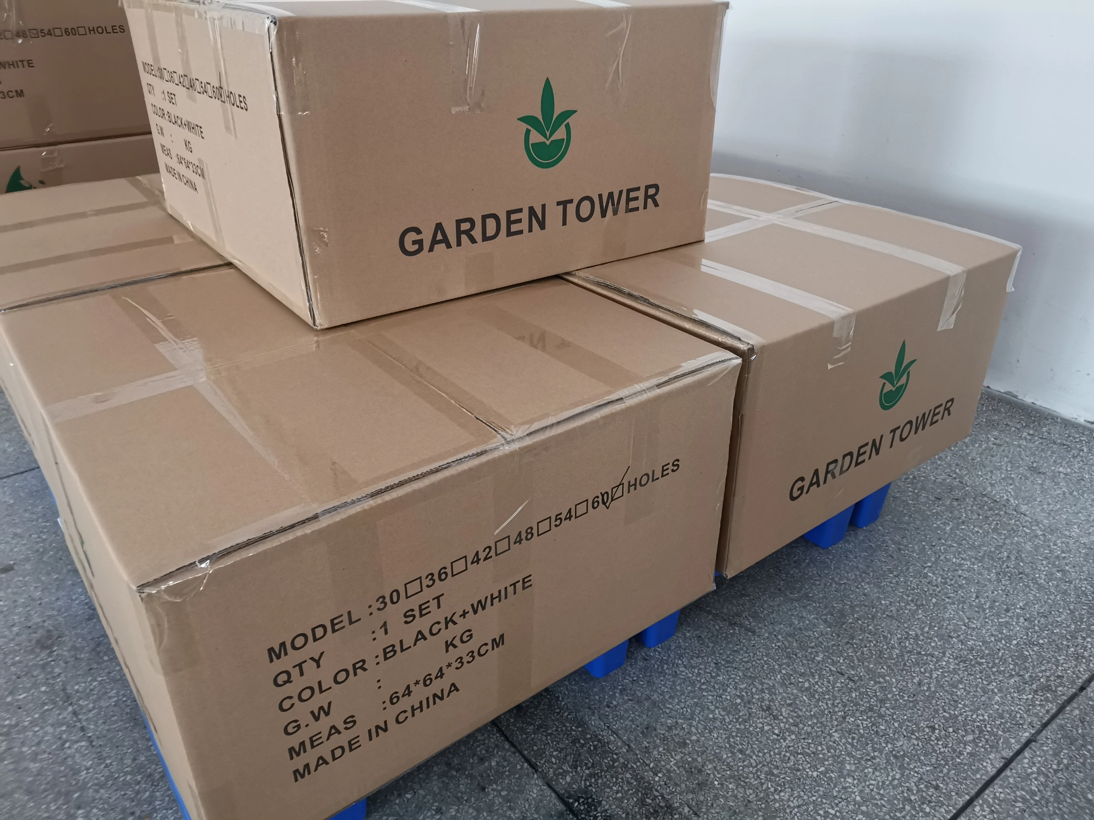 indoor hydroponic garden tower with lights