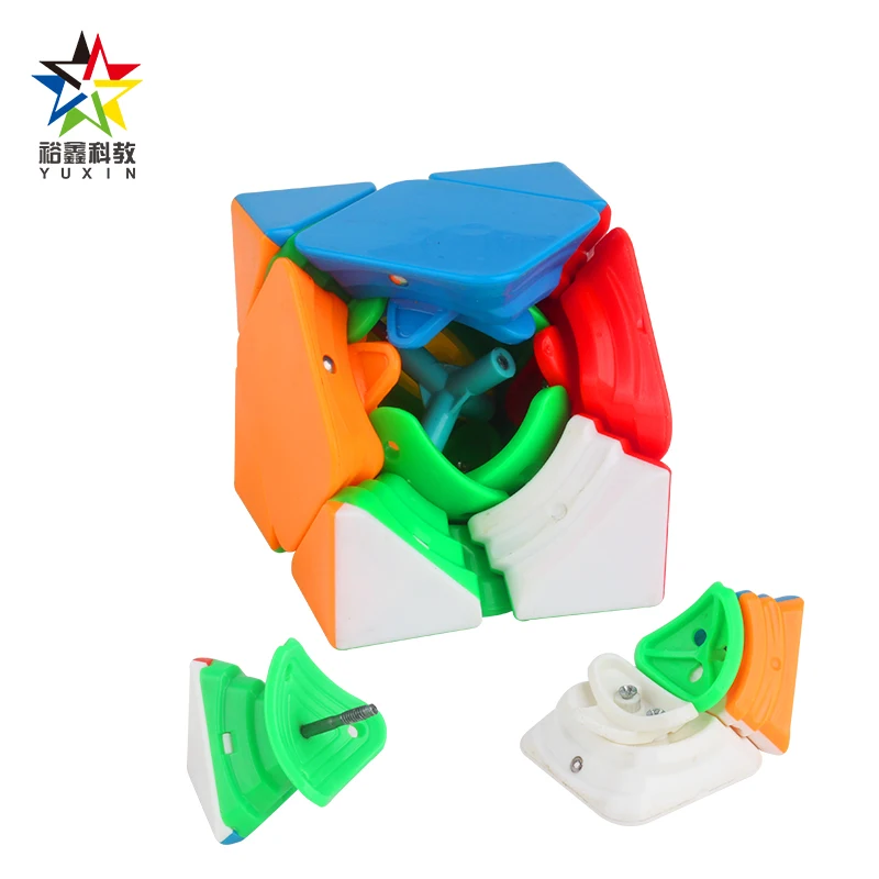 Doors roblox. Игрш. Doors roblox. Инвентарь для игр на воде. Пентала харикришна.